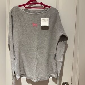 Black dog, thermal boat, neck top